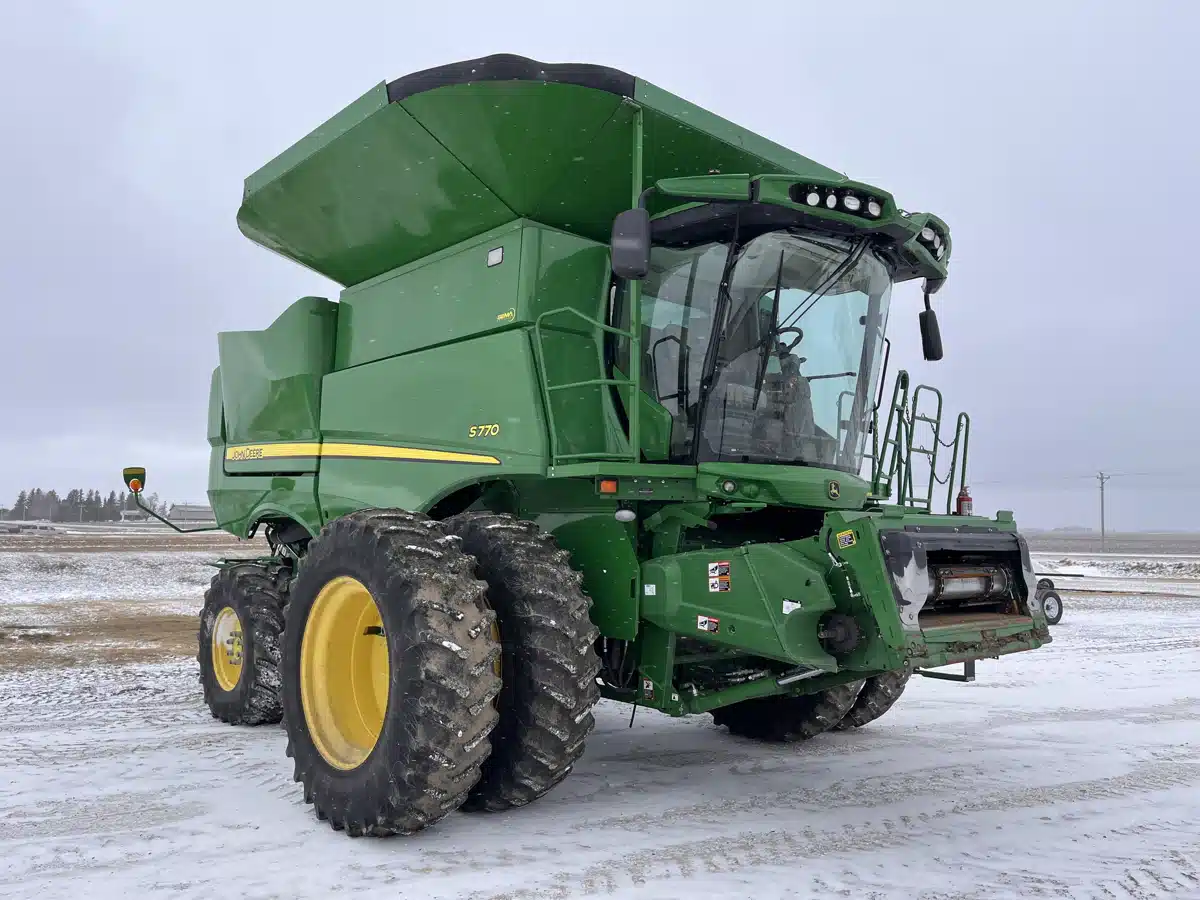 Gallery image 1 for 2021 John Deere S770 Combine
