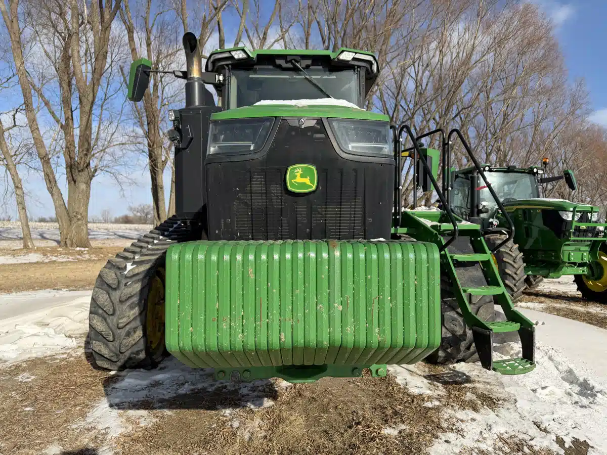 Gallery image 2 for 2020 John Deere 8RT 370 Tractor