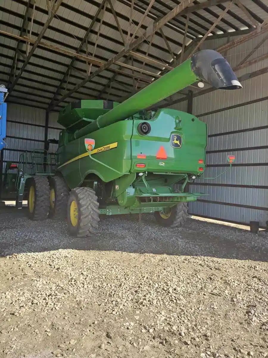 Gallery image 1 for 2021 John Deere S770 Combine