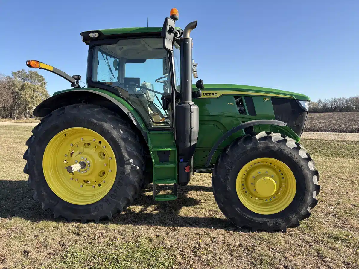 Gallery image 2 for 2024 John Deere 6R 175 Tractor