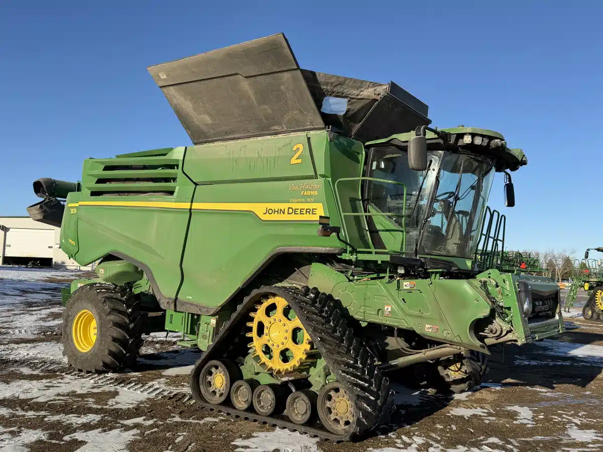 Gallery image 1 for 2024 John Deere X9 1100 Combine