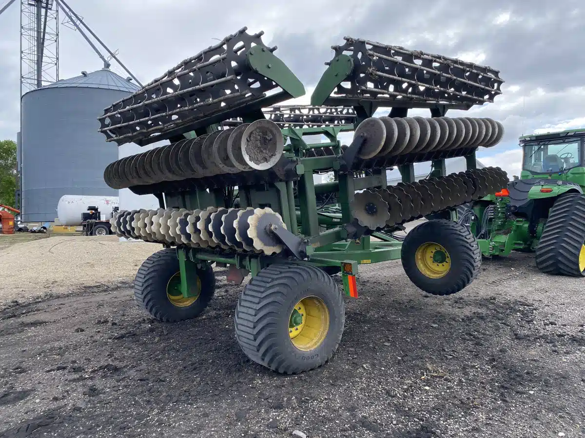 Gallery image 2 for 2023 John Deere 2680H Disc