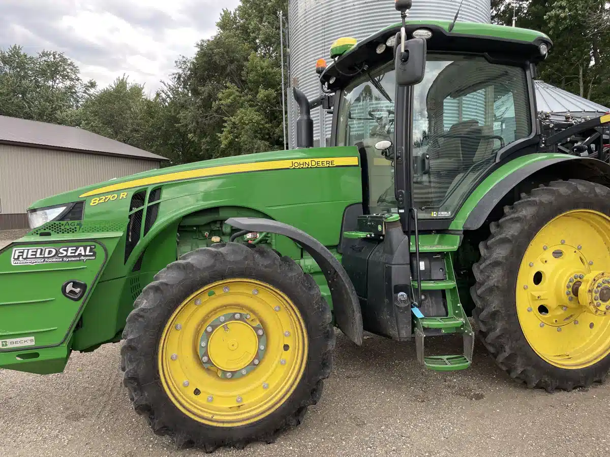 Gallery image 1 for 2017 John Deere 8270R Tractor