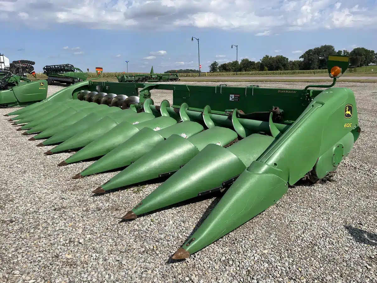 Gallery image 1 for 2011 John Deere 612C Header - Row Crop