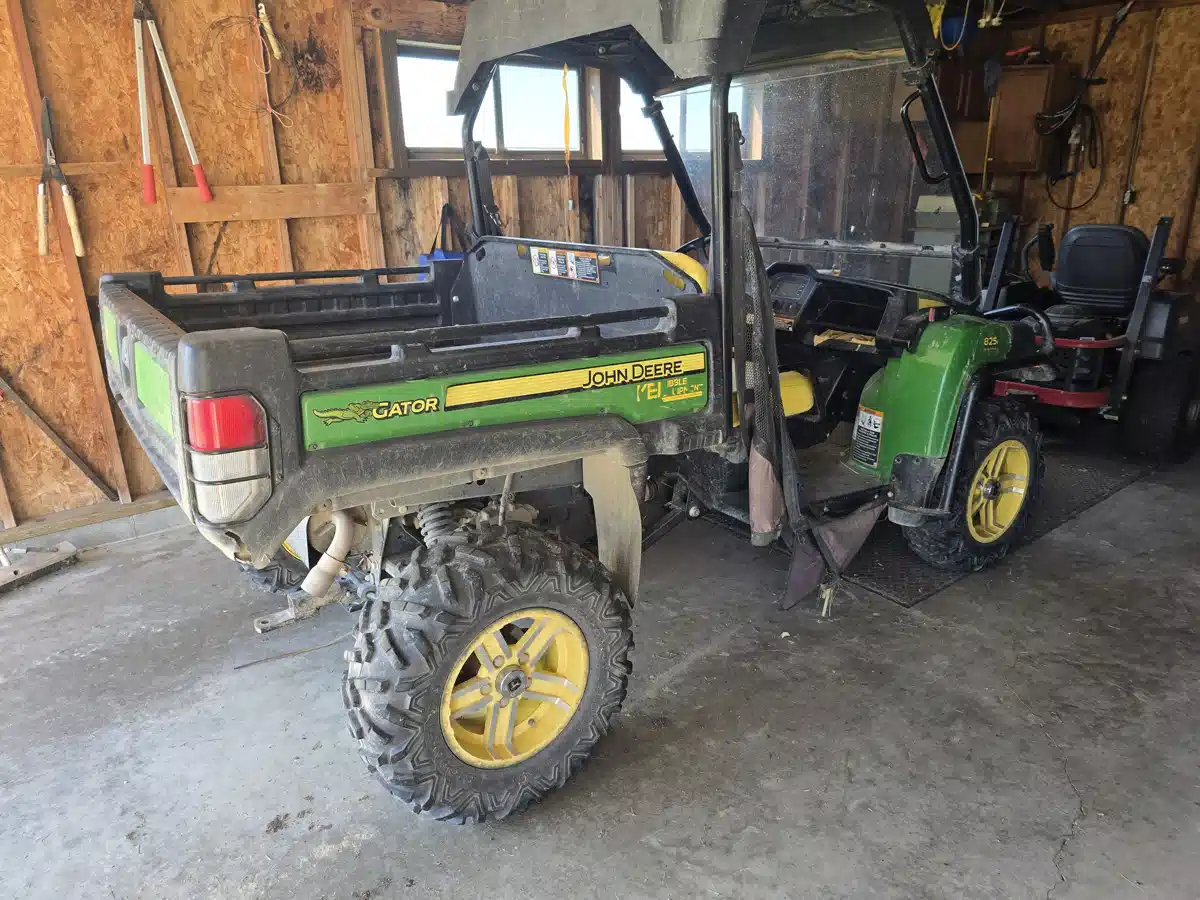 Gallery image 1 for 2016 John Deere XUV 825I Utility Vehicle