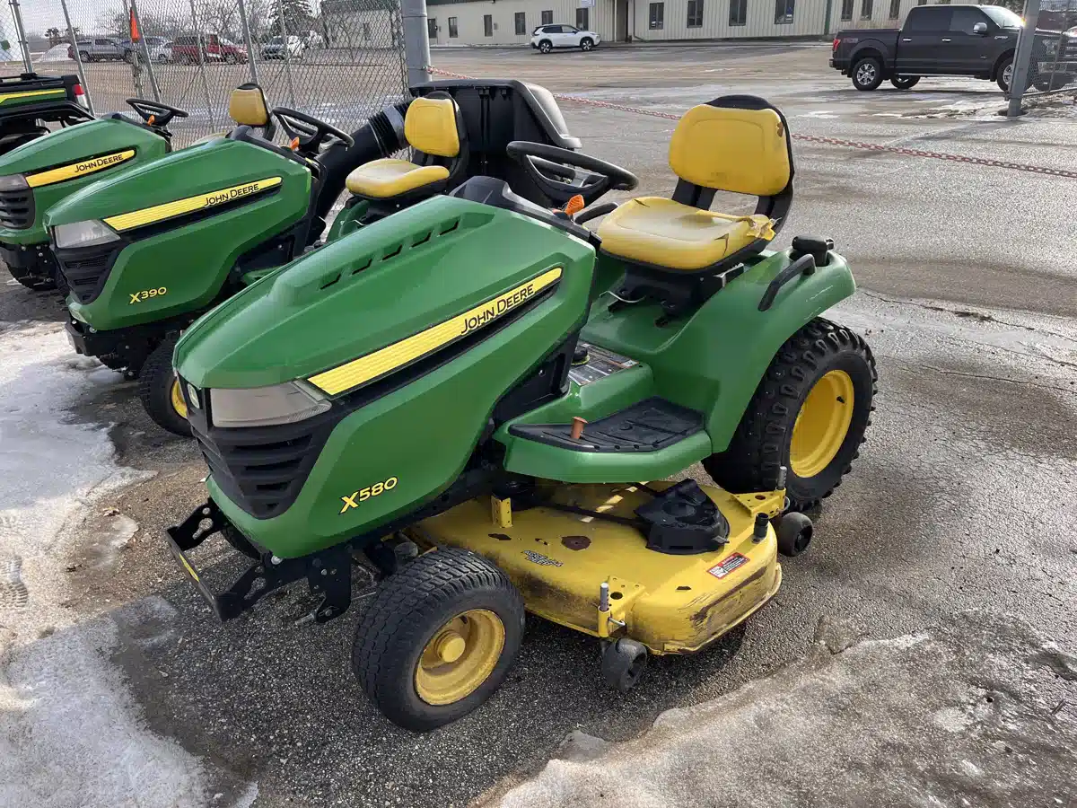 Gallery image 1 for 2017 John Deere X580 Lawn Tractor