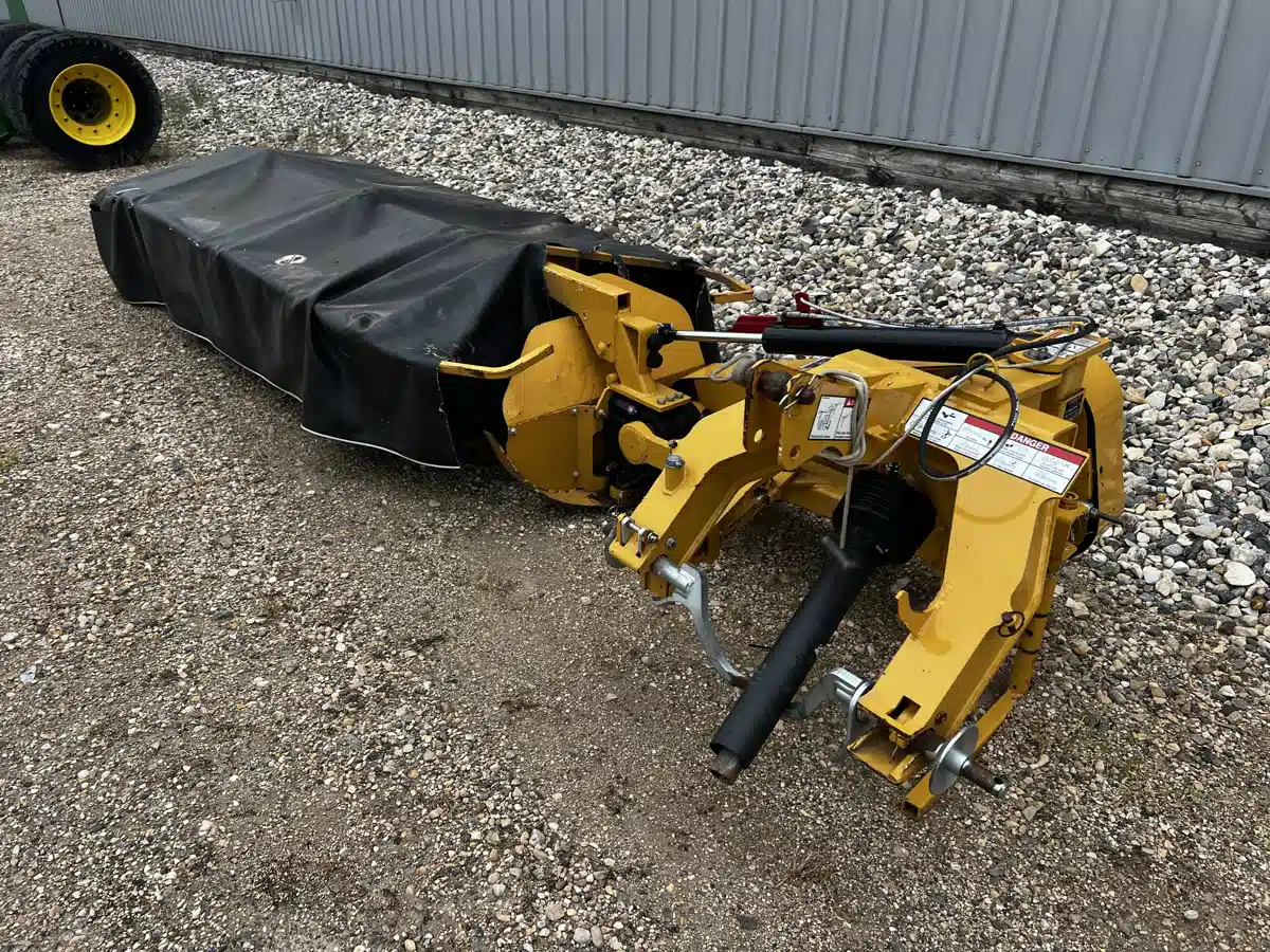 Gallery image 1 for 2020 Vermeer M7050 Disc Mower