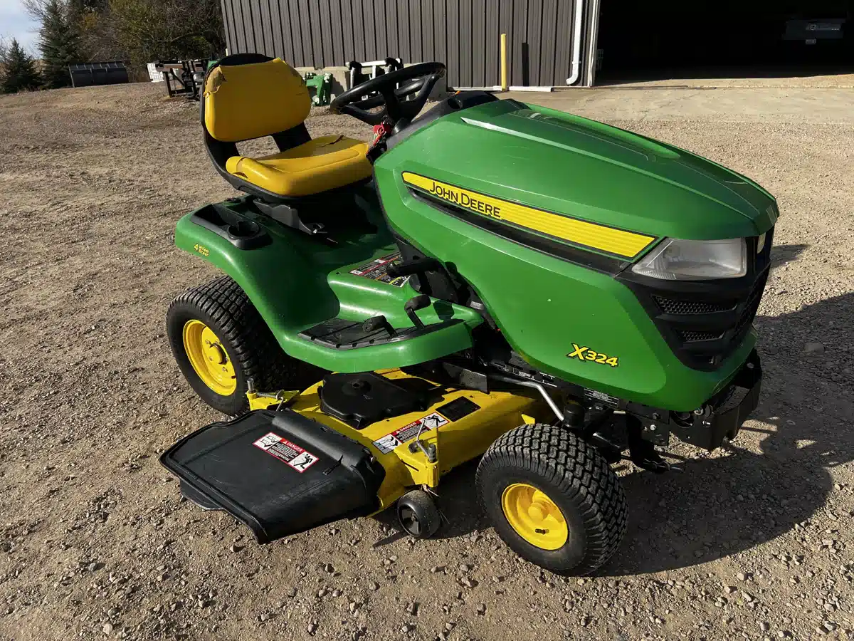 Gallery image 1 for 2015 John Deere X324 Lawn Tractor