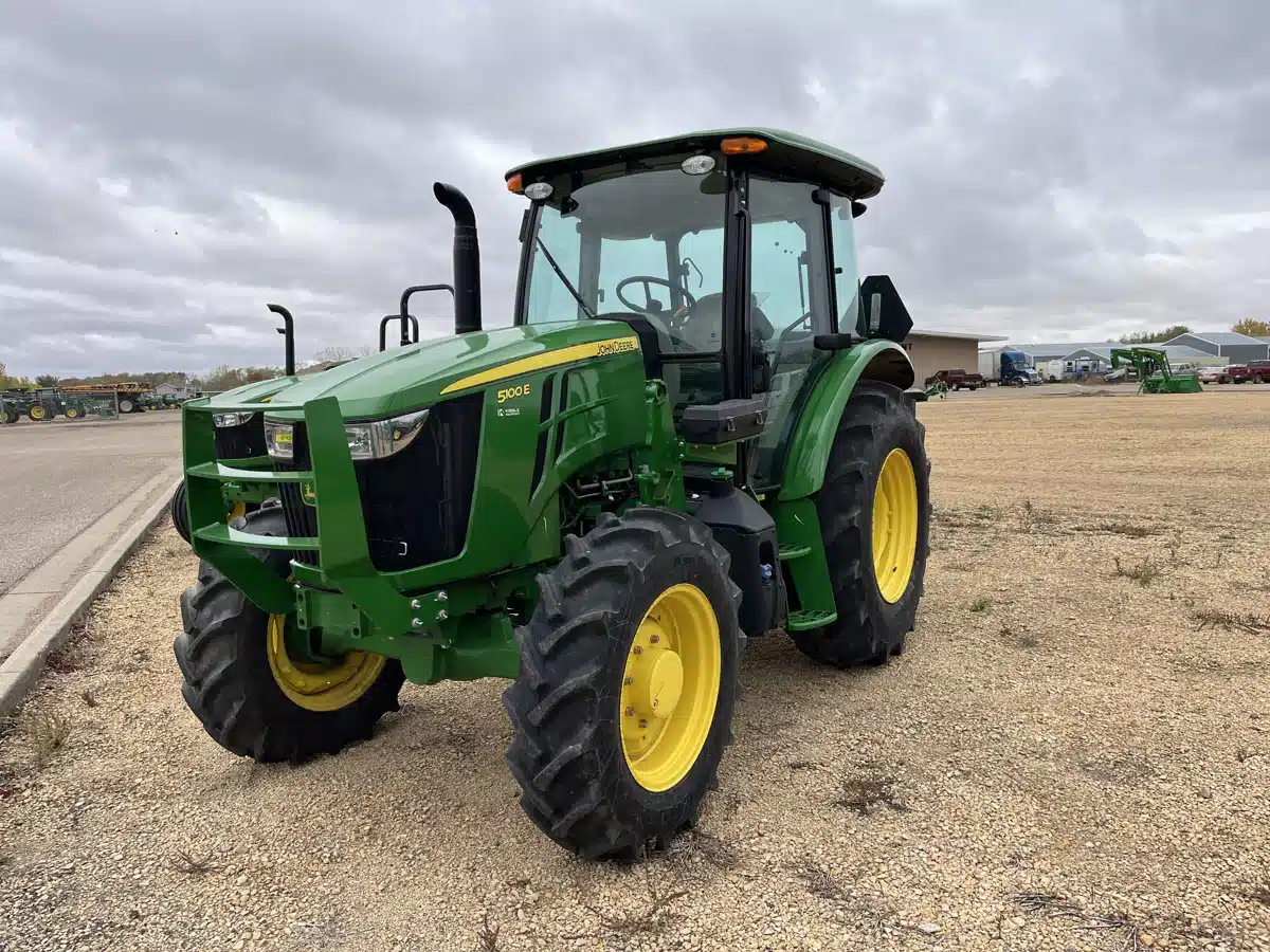 Gallery image 1 for 2024 John Deere B5100E Tractor
