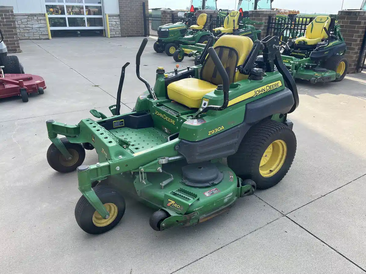 Gallery image 1 for 2012 John Deere Z930A Mower - Zero Turn