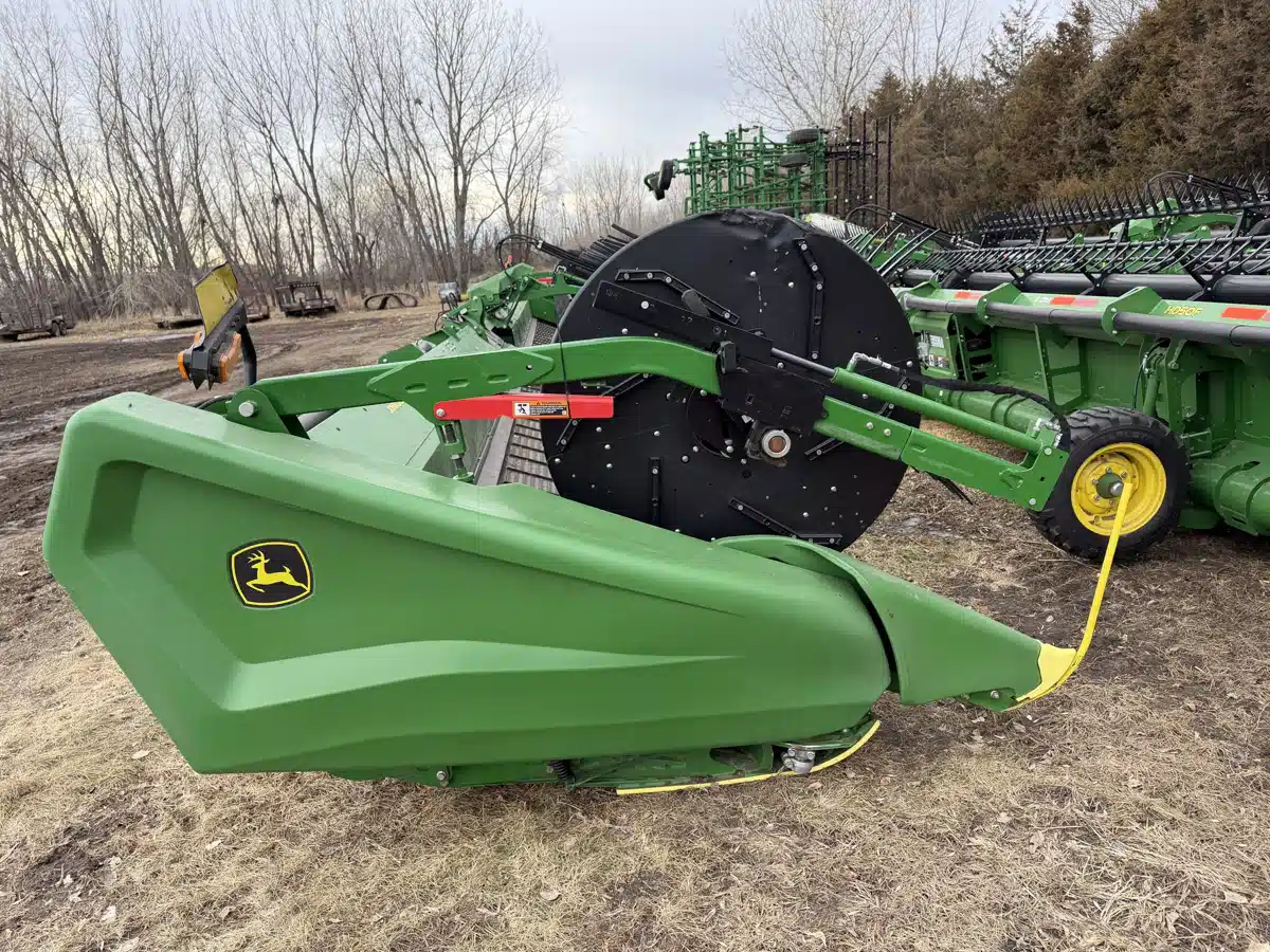 Gallery image 2 for 2024 John Deere HD50F Header - Flex
