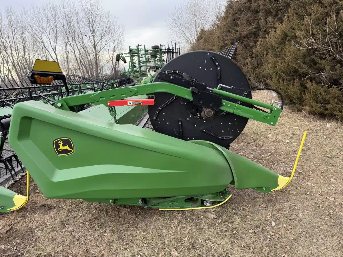 Gallery image 2 for 2024 John Deere HD50F Header - Flex
