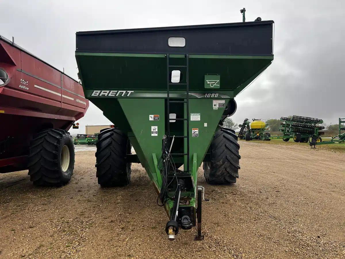 Gallery image 2 for 2005 Brent 1080 Grain Cart