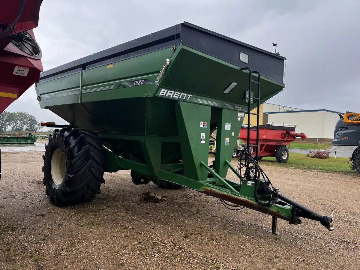 Gallery image 1 for 2005 Brent 1080 Grain Cart