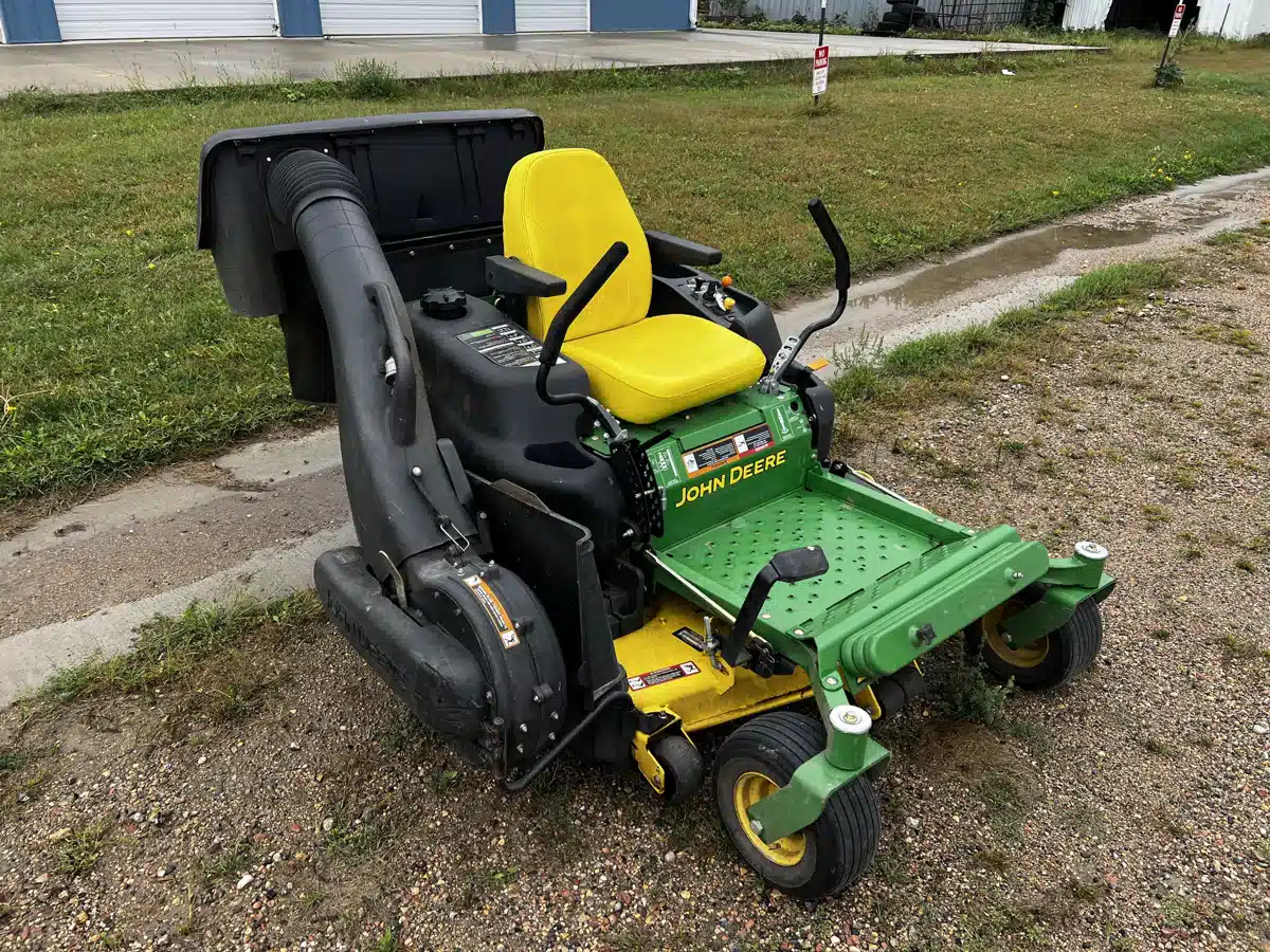 Gallery image 1 for 2014 John Deere Z645 Mower - Zero Turn
