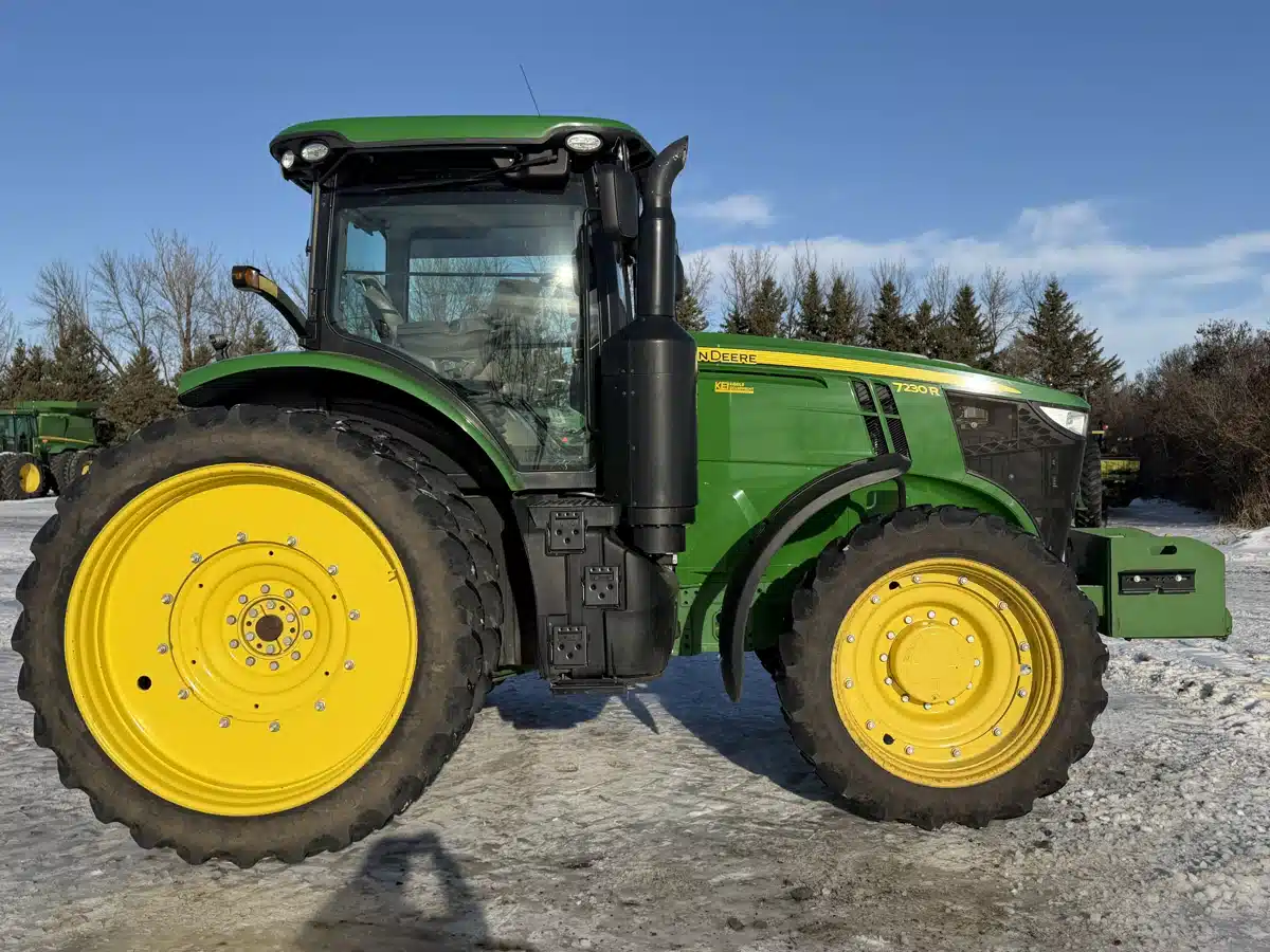 Gallery image 2 for 2016 John Deere 7230R Tractor