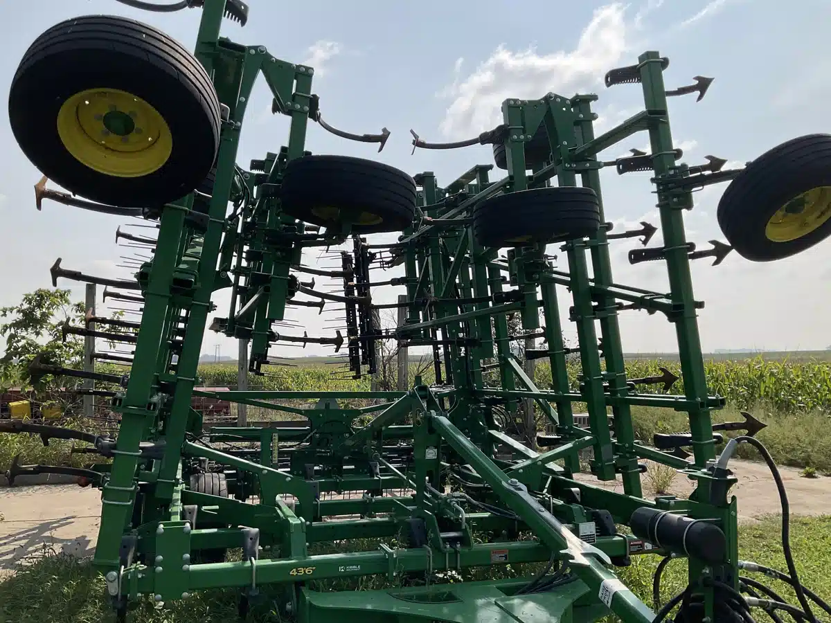 Gallery image 1 for 2020 John Deere 2230LL Cultivator