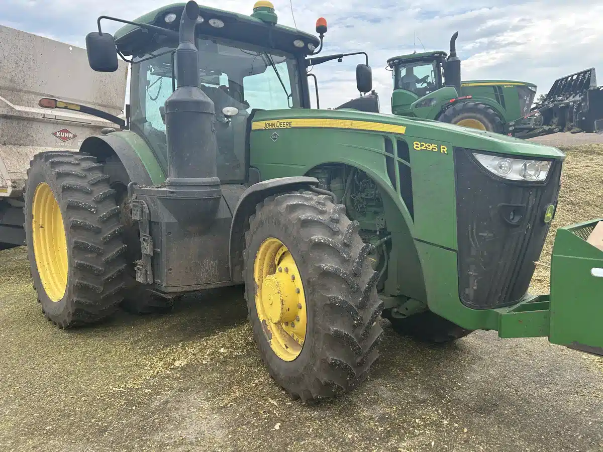Gallery image 2 for 2017 John Deere 8295R Tractor
