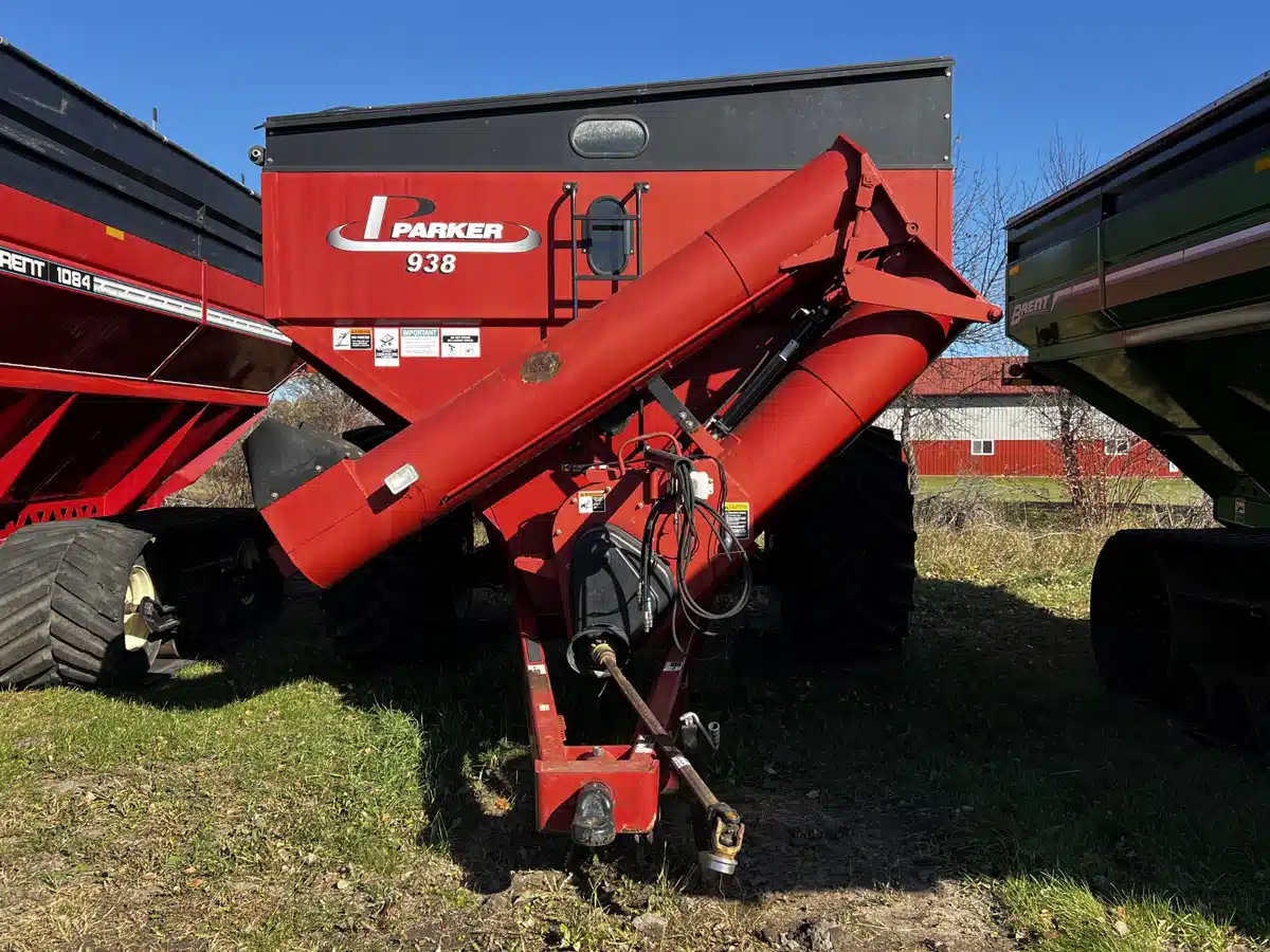 Gallery image 2 for 2005 Parker 938 Grain Cart