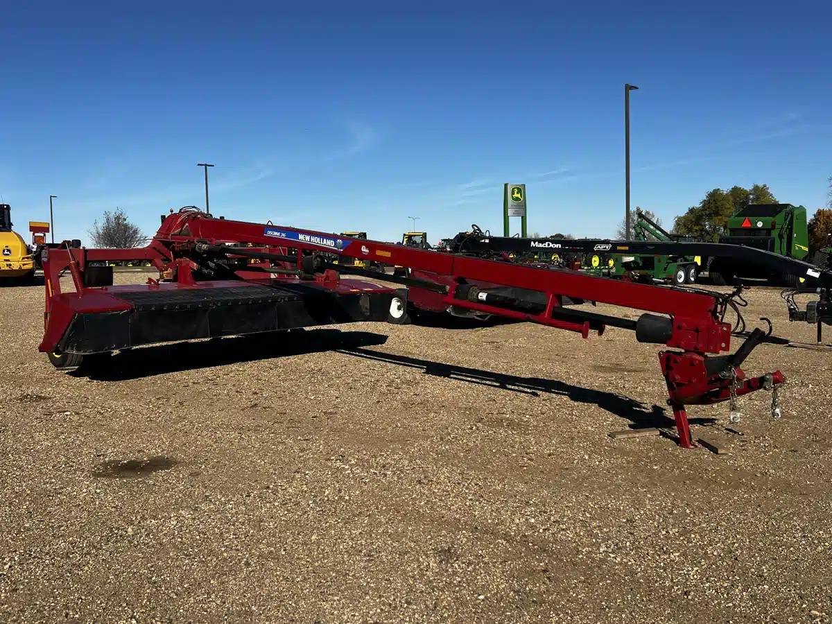 Gallery image 1 for 2016 New Holland 312 Disc Mower Conditioner