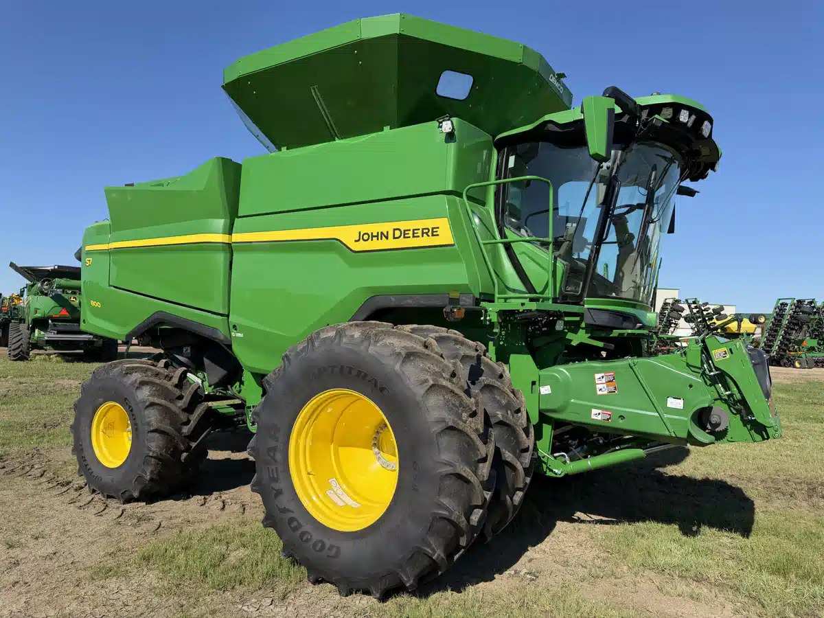 Photo de la Galerie 1 pour 2025 John Deere S7 800 Batteuse