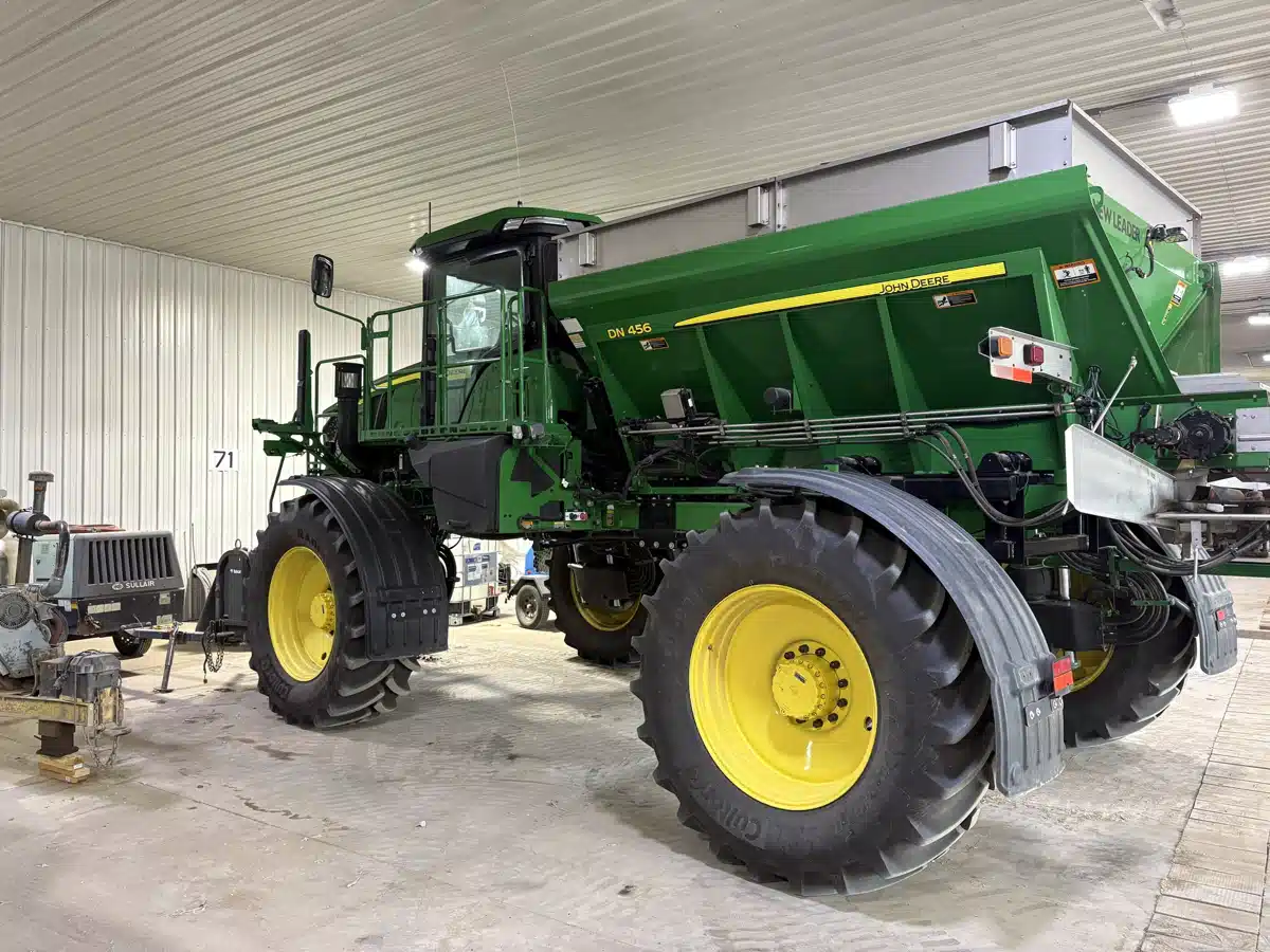 Gallery image 2 for 2024 John Deere 412R Sprayer - Self Propelled