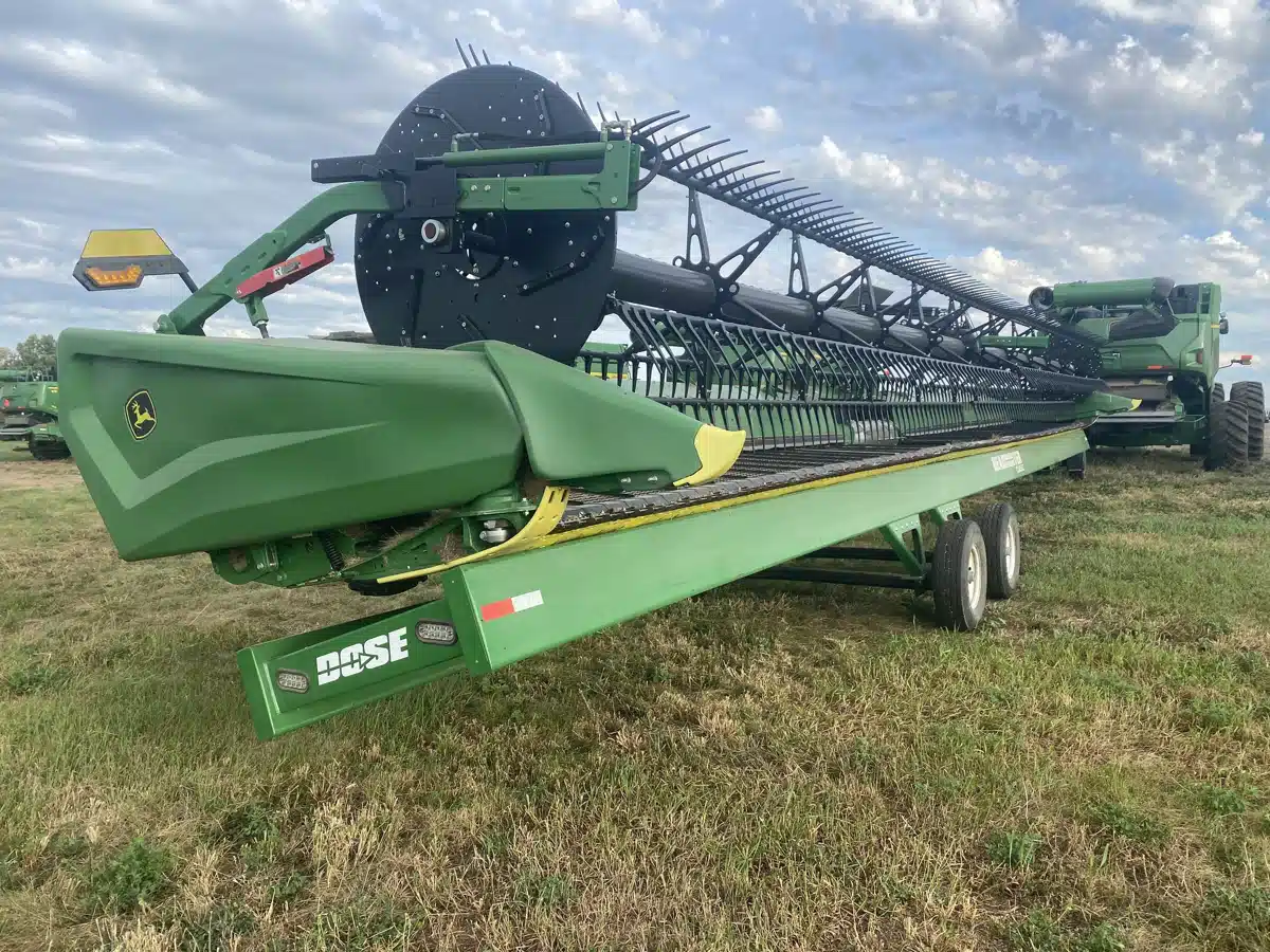 Gallery image 2 for 2024 John Deere HD50F Header - Flex