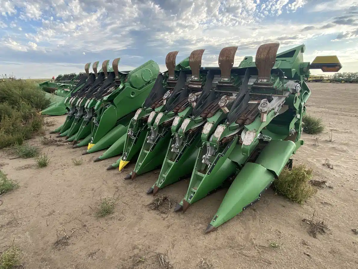 Gallery image 1 for 2024 John Deere C18F Header - Row Crop