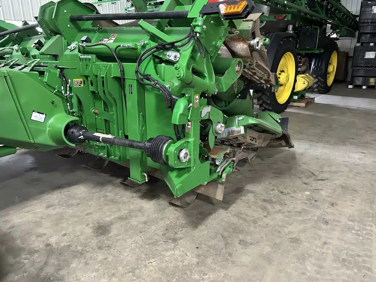 Gallery image 1 for 2024 John Deere C12F Header - Row Crop