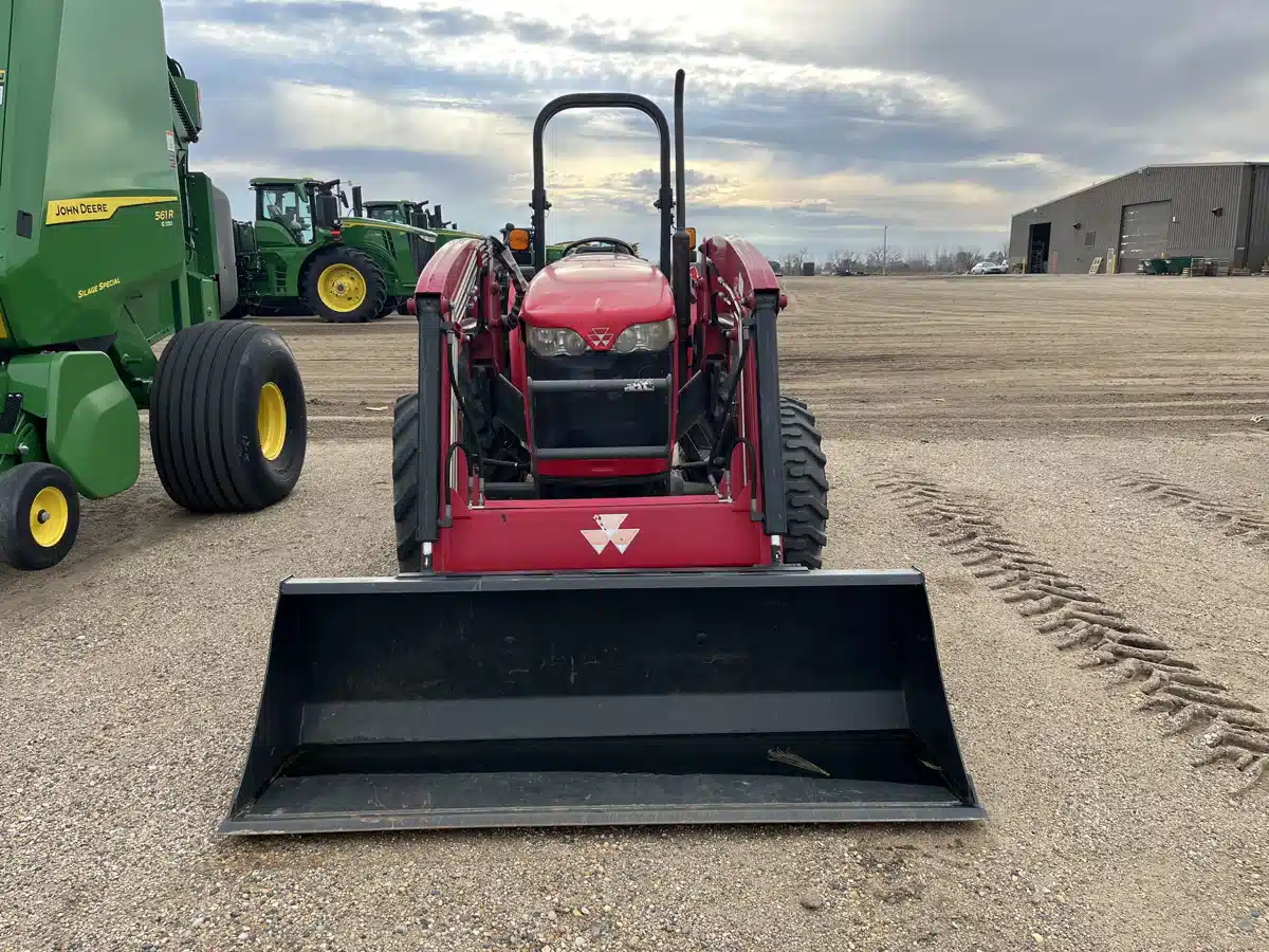 Gallery image 2 for 2008 Massey Ferguson 2605 Tractor