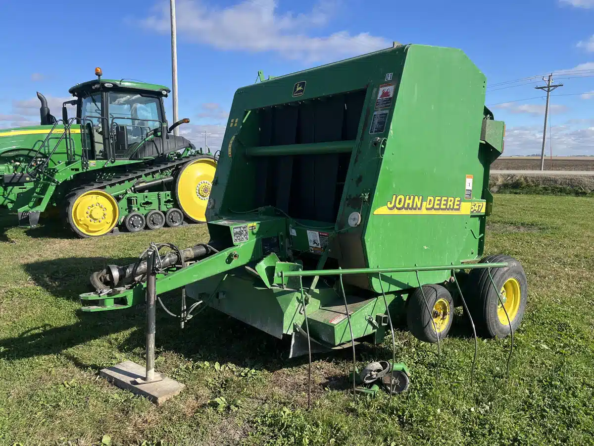 Photo de la Galerie 1 pour 2001 John Deere 547 Presse à Balle Ronde