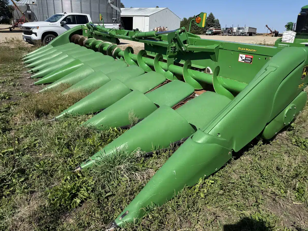 Gallery image 2 for 2020 John Deere 712FC Header - Row Crop