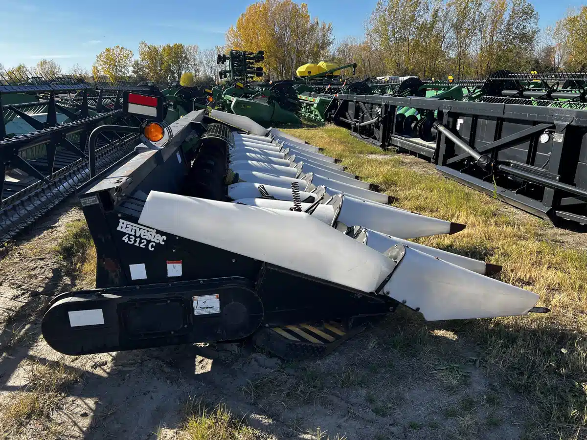 Gallery image 2 for 2006 Harvestec 4312C Header - Row Crop