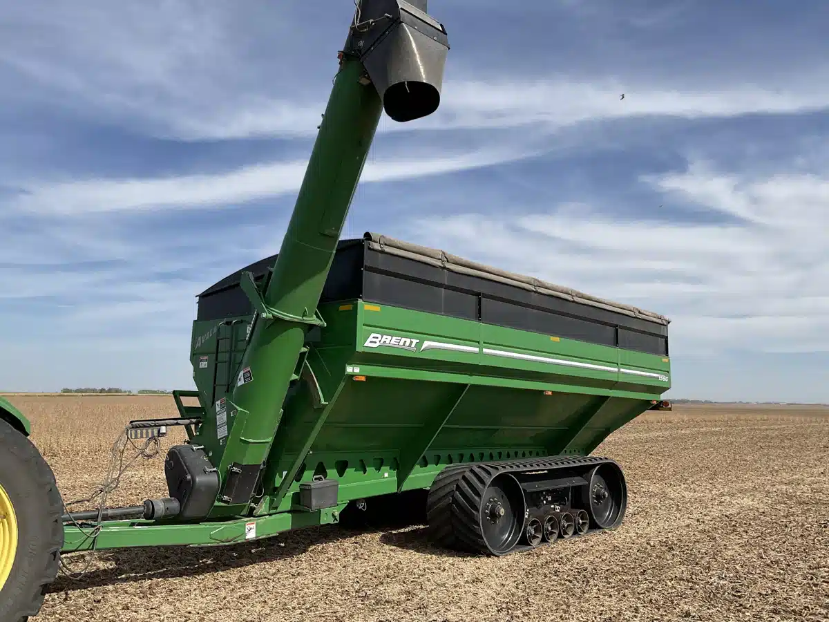 Gallery image 1 for 2014 Brent 1596 Grain Cart