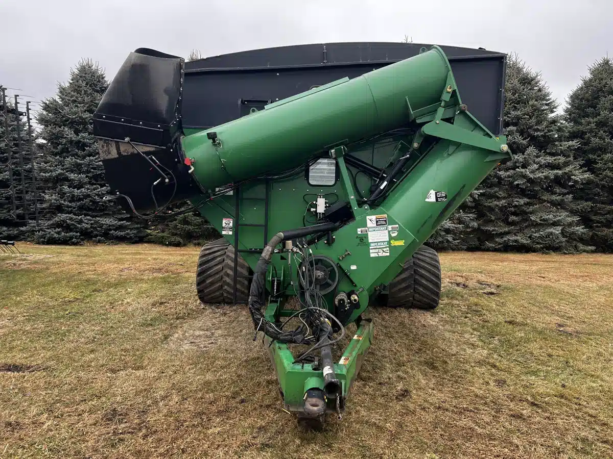 Gallery image 2 for 2013 Brent 2096 Grain Cart