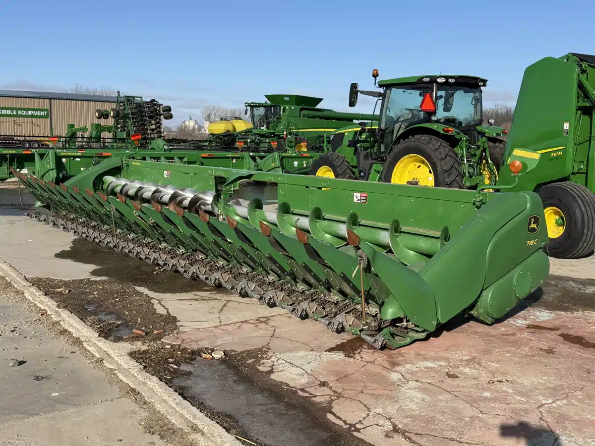 Gallery image 1 for 2019 John Deere 718C Header - Row Crop
