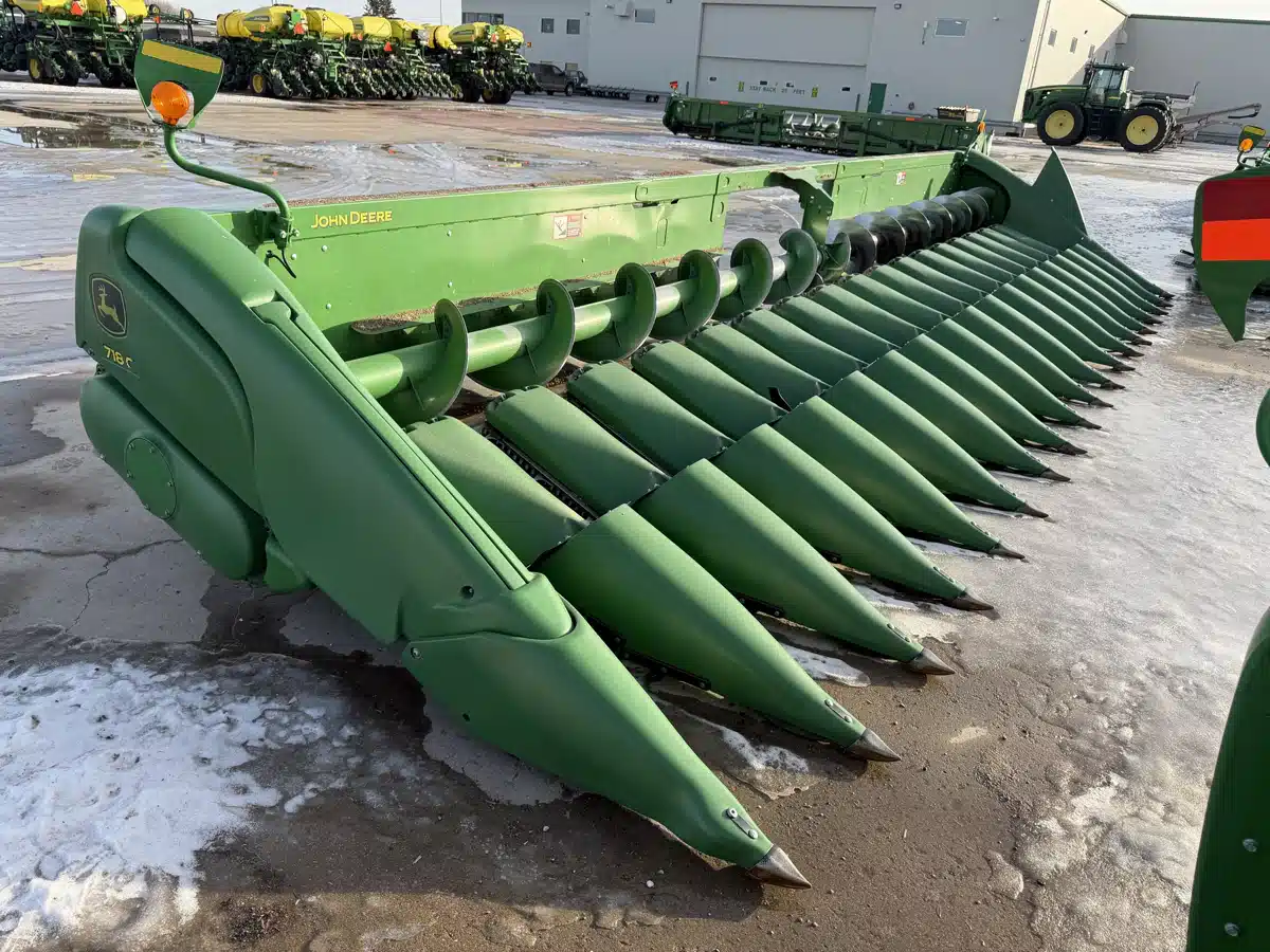 Gallery image 1 for 2019 John Deere 718C Header - Row Crop