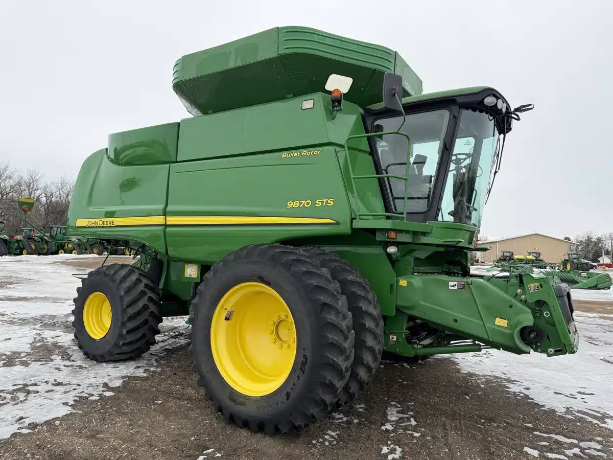 Gallery image 1 for 2010 John Deere 9870 STS Combine