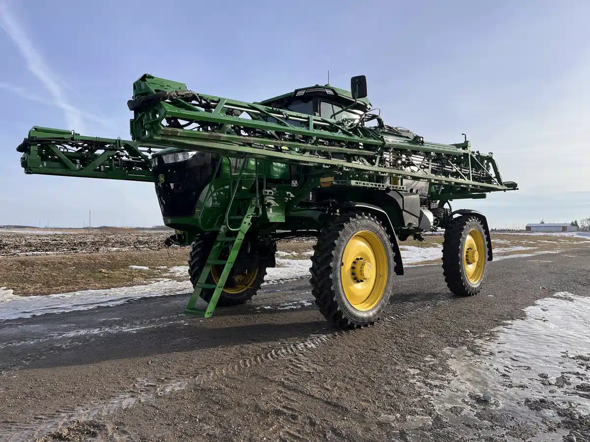 Gallery image 1 for 2024 John Deere 412R Sprayer - Self Propelled