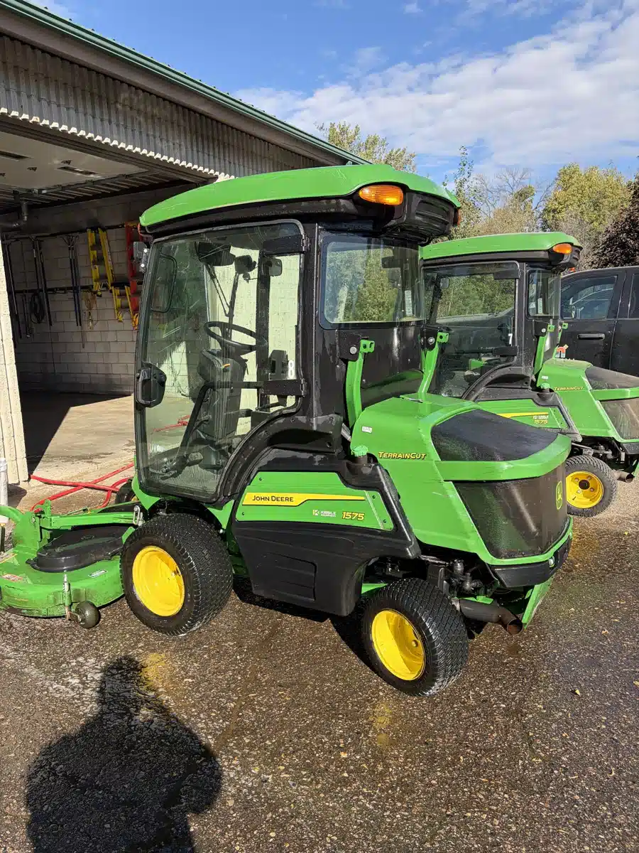 Gallery image 2 for 2024 John Deere 1575 Mower - Front Deck