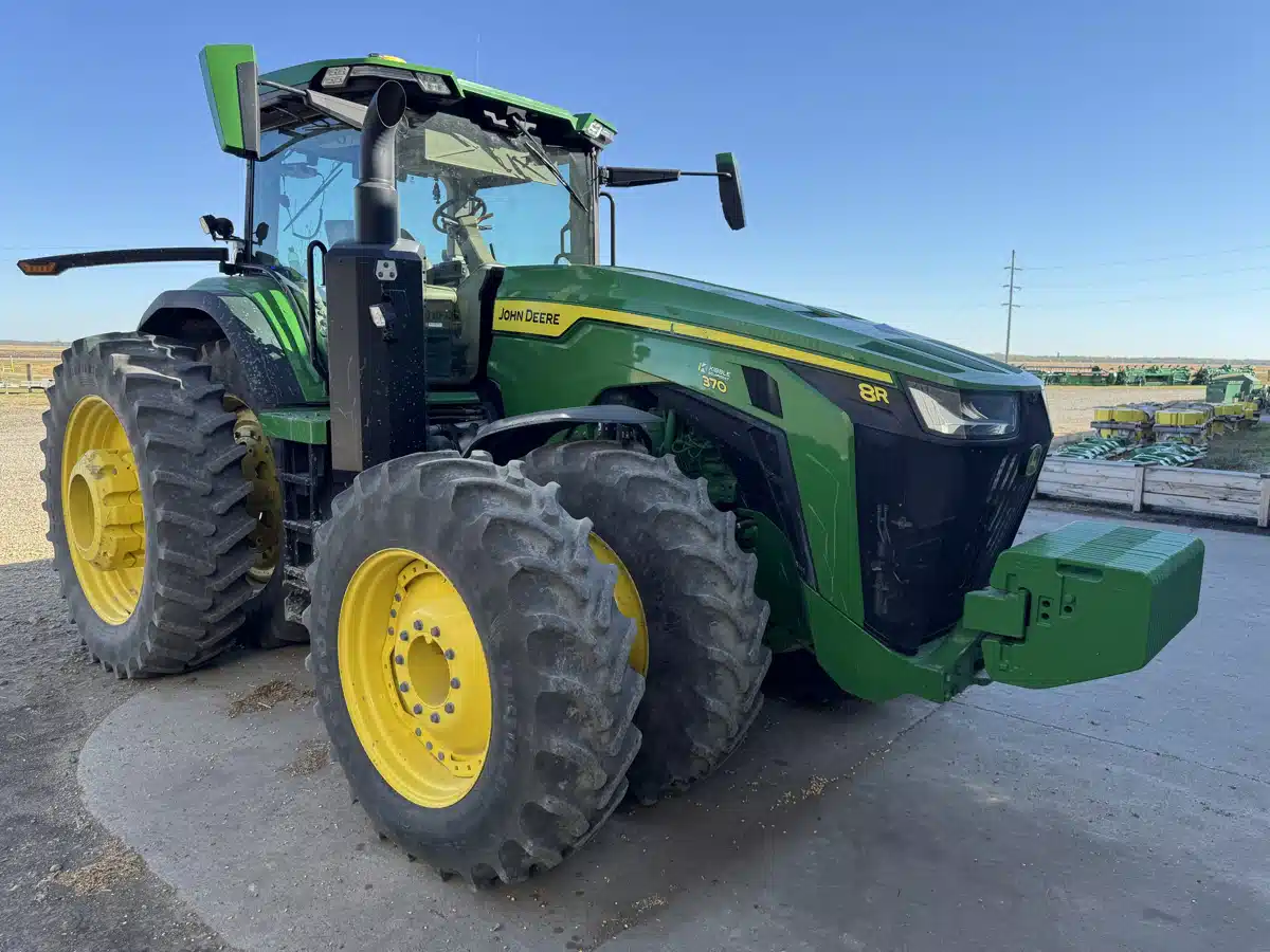 Gallery image 1 for 2021 John Deere 8R 370 Tractor
