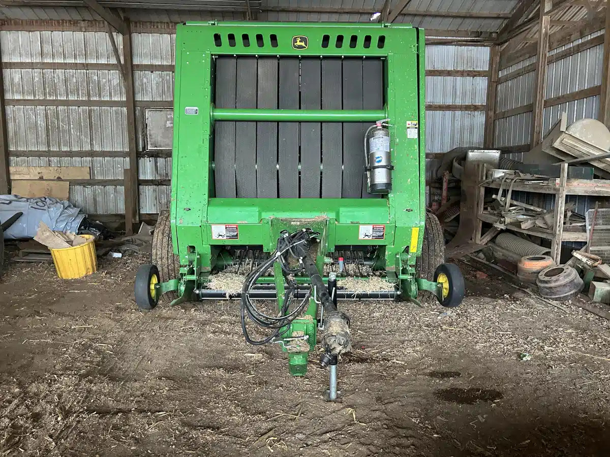 Gallery image 1 for 2024 John Deere 561M Round Baler