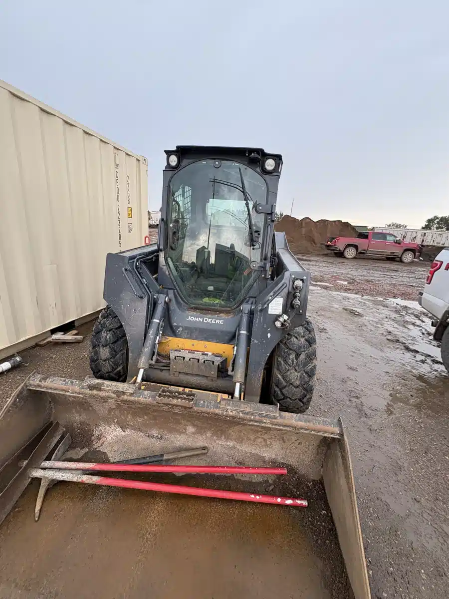 Gallery image 2 for 2024 John Deere 320G Skid Steer