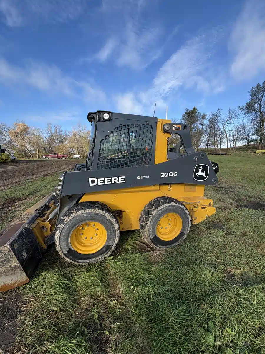 Gallery image 1 for 2024 John Deere 320G Skid Steer