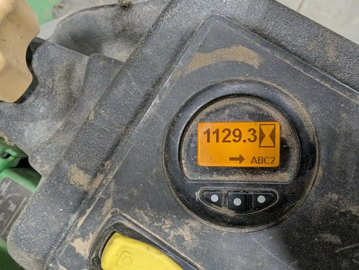 Gallery image 2 for 2016 John Deere Z997R Mower - Zero Turn