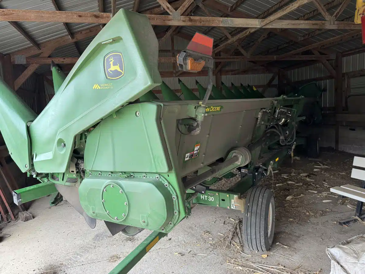 Gallery image 1 for 2023 John Deere C12R Header - Row Crop
