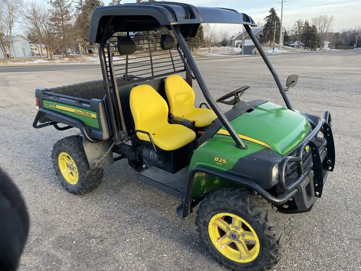Gallery image 1 for 2011 John Deere XUV 825I Utility Vehicle