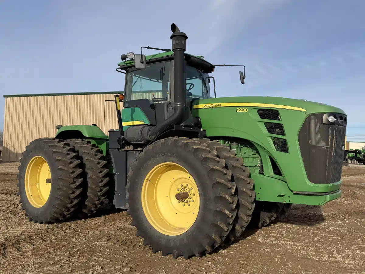 Gallery image 1 for 2009 John Deere 9230 Tractor