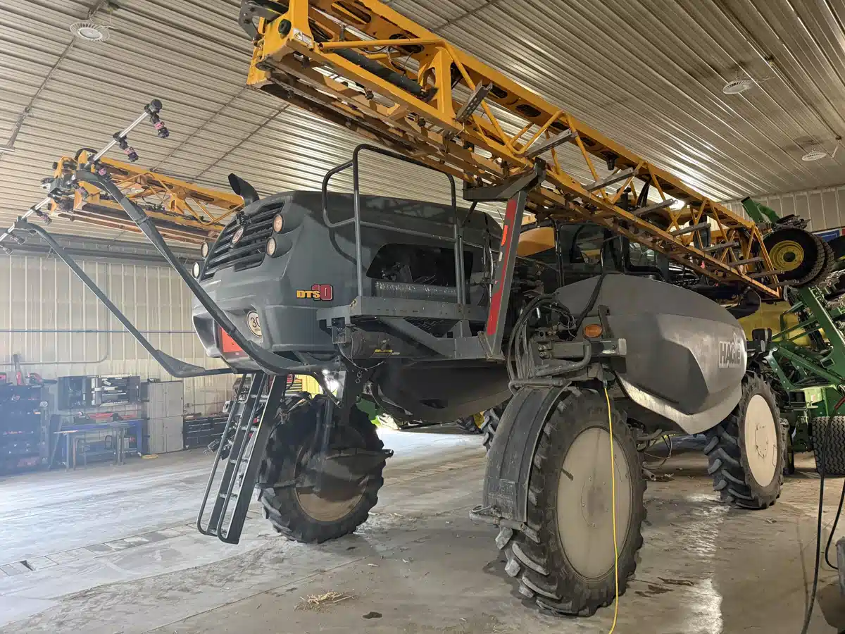 Gallery image 1 for 2019 Hagie DTS10 Sprayer - Self Propelled