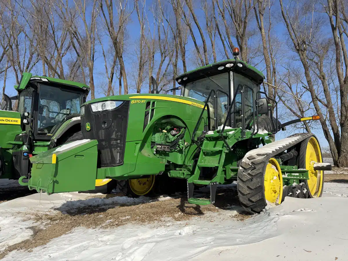 Gallery image 1 for 2014 John Deere 8370RT Tractor